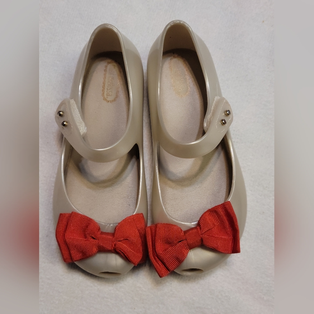 Mini melissa sz 10 cream mary jane shoes
